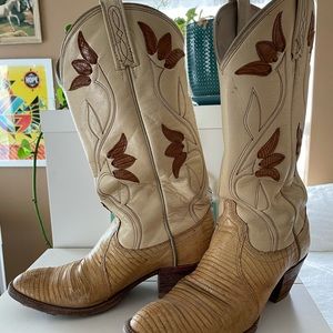 Vintage cowgirl boots 7.5 C tan and brown